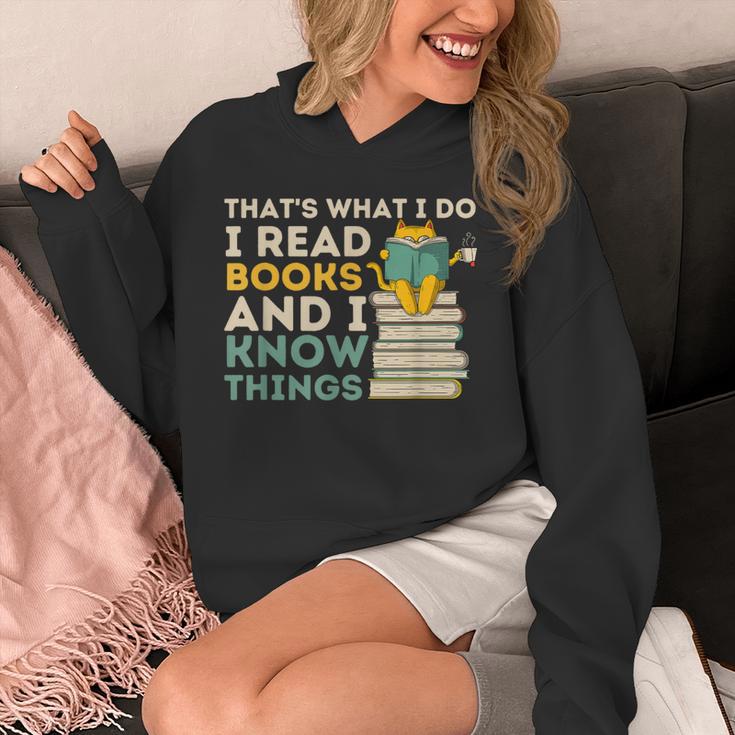 That's What I Do Reading Cat Book & Cat Lover Unisex Hoodie