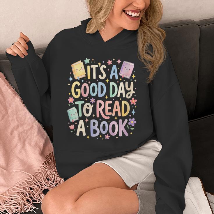 Women's It’s A Good Day To Read A Book Cute Teacher Reading Unisex Hoodie