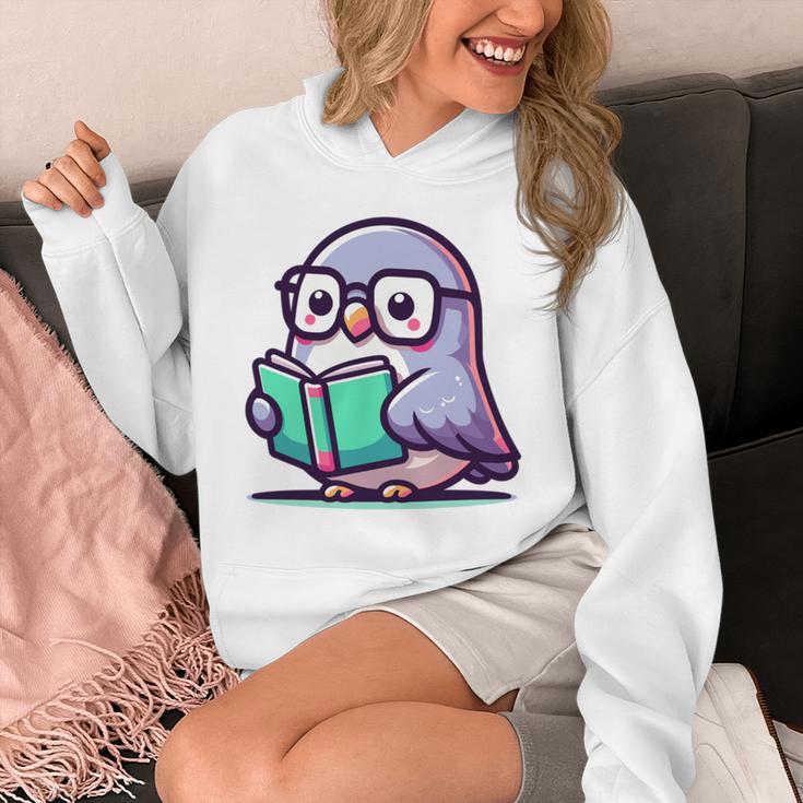 Adorable Book Lover Pigeon With Reading Glasses Cute Unisex Hoodie