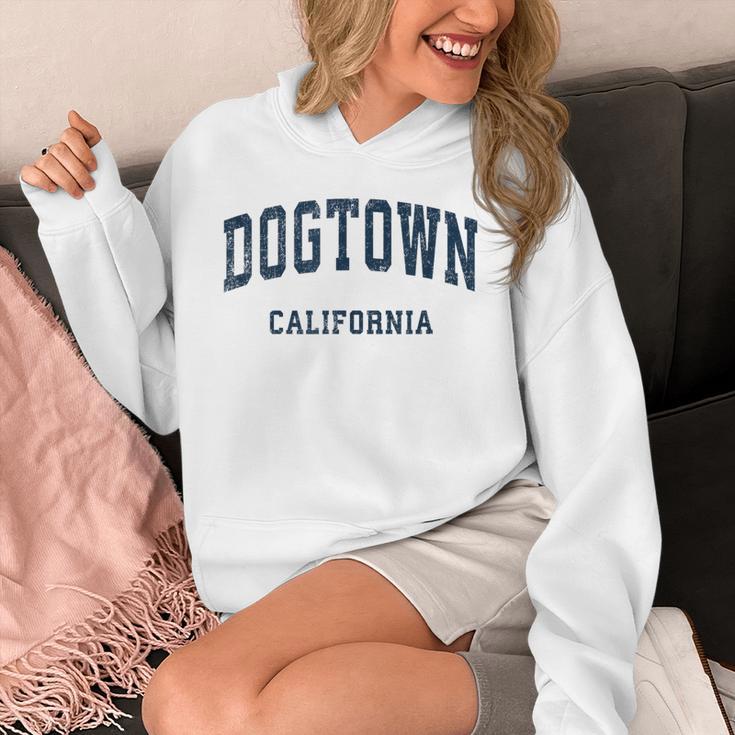 Dogtown California Ca ビンテージアスレチックスポーツデザイン パーカー