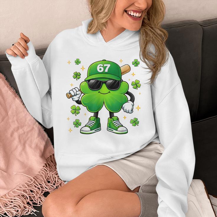 Shamrocks Playing Baseball St Patricks Day 6 7 Meme Men Boys Unisex Hoodie