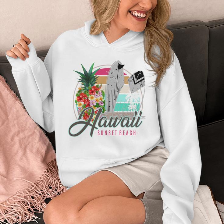 Sunset Beach Hawaii、サーフィンサーフボードレトロ、バックプリント 長袖tシャツ パーカー