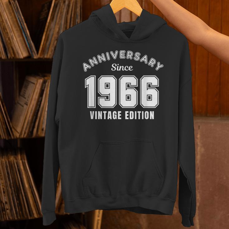 1966年記念 誕生日 還暦祝い 西暦1966年 昭和41年お祝い パーカー