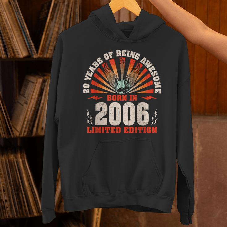 20歳の誕生日 20歳のギタリスト ギター愛好家 2006年生まれ パーカー