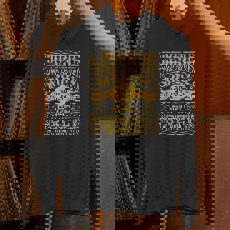 69歳の誕生日伝説は1957年3月に誕生しました。 パーカー