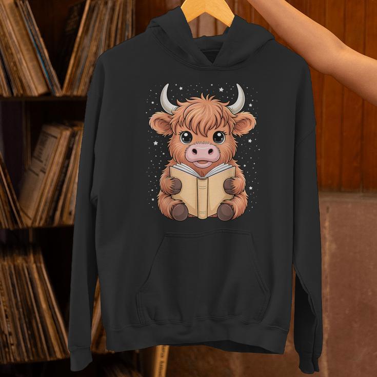 Cute Highland Cow Reading Book Unisex Hoodie