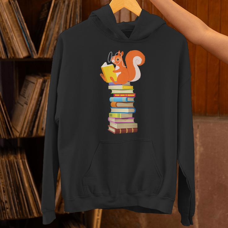 Cute Squirrel Reading Women's Tops Book Lovers Unisex Hoodie