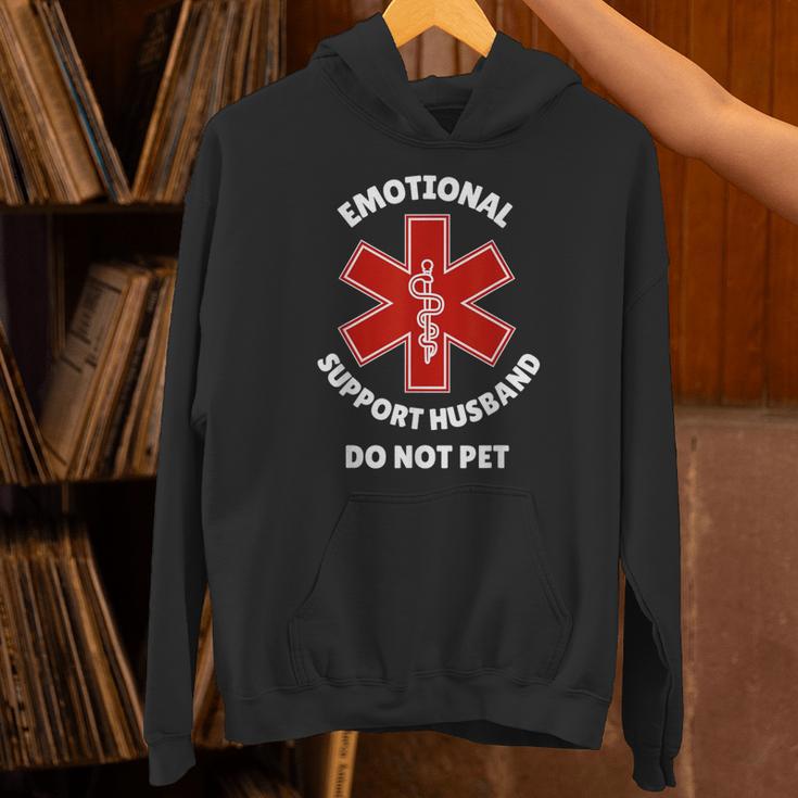 Emotionalupport Husband Do Not Pet パーカー