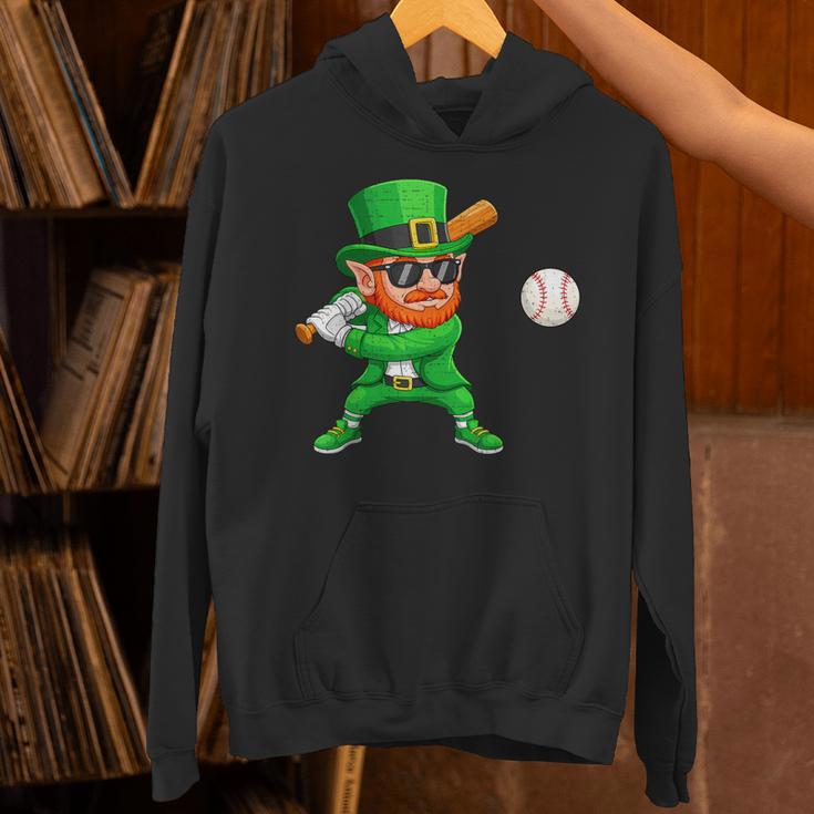Leprechaun Playing Baseball St Patricks Day Sport Boys Unisex Hoodie