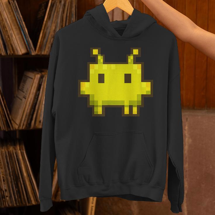 Pixel Gamer Clawd Claude Code Gaming レトロ コーディング ユーモア パーカー