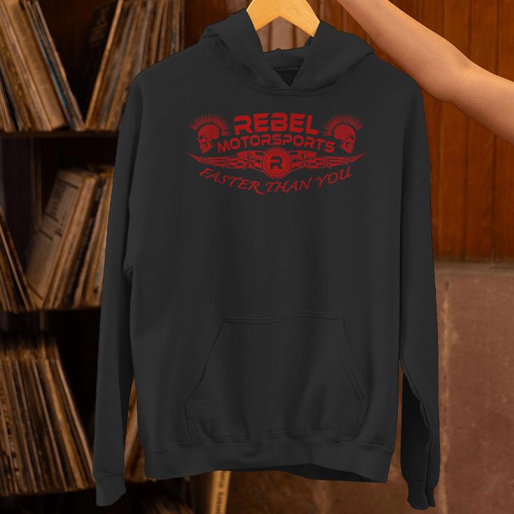 Rebel Motorsportsのスターがあなたより速く打たれた。 パーカー