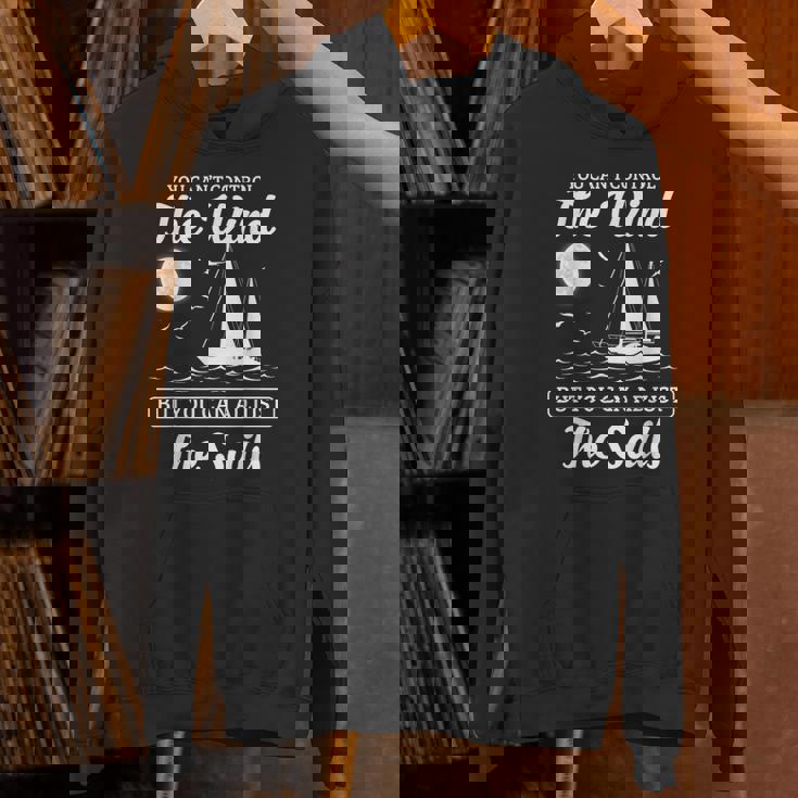 インスピレーションを与えるセーリングの引用句 航海風と帆のデザイン。 パーカー