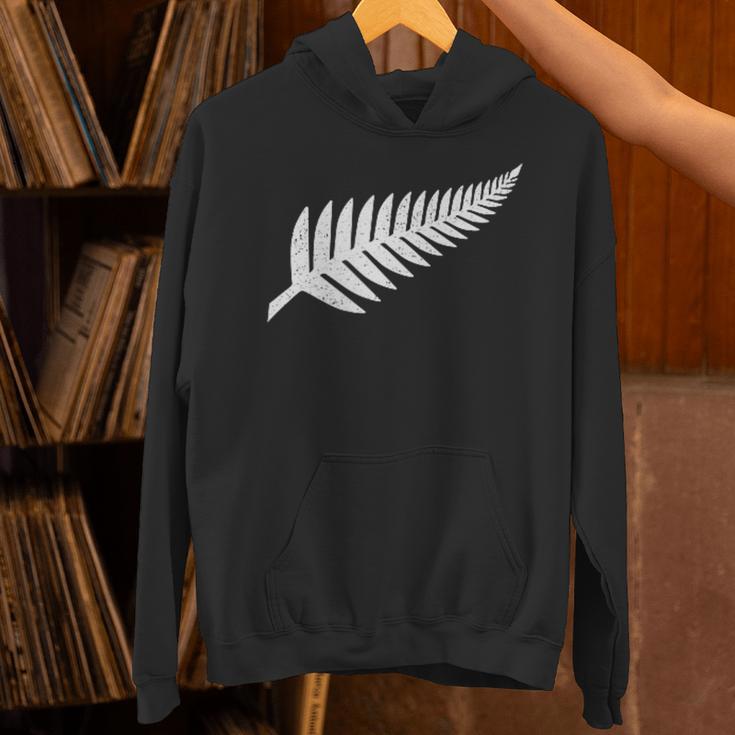 ニュージーランド国旗シダ キウイプライド Nz Nzl パーカー