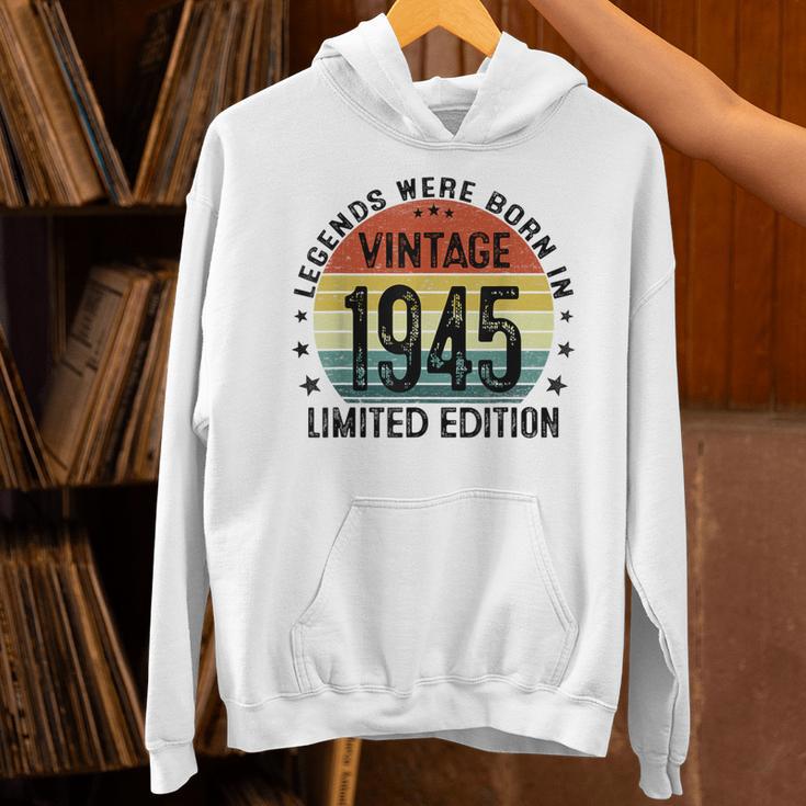 79歳ギフトtシャツ 1945年のベスト・オブ・レジェンド 1945年に誕生 パーカー