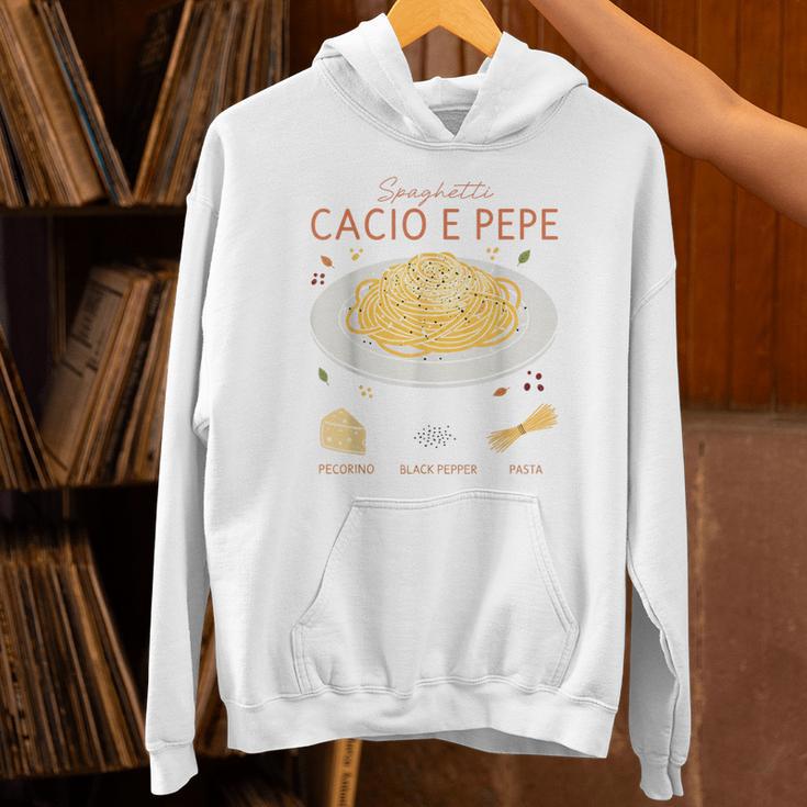 スパゲッティ カシオ エ ペペ 伝統的なイタリア料理 レシピ ティー パーカー