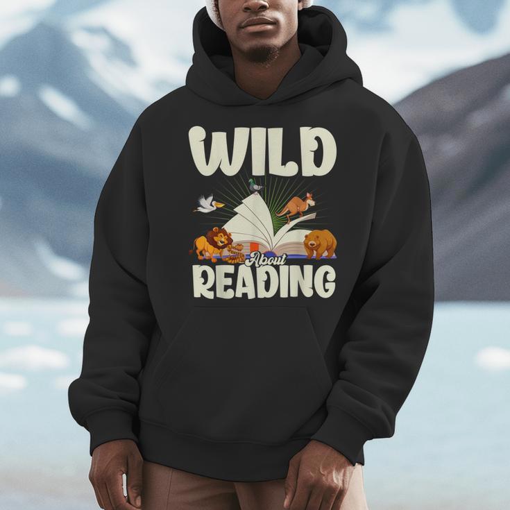 Avid Readers Bookworms Book Lovers Wild About Reading Lovers Men Hoodie