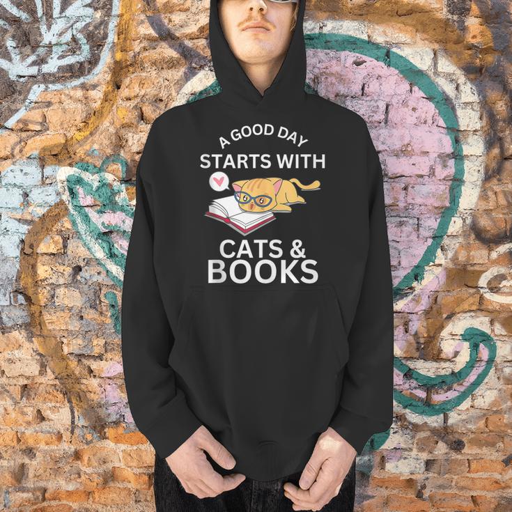 A Good Day Starts With Cats & Books Men Hoodie