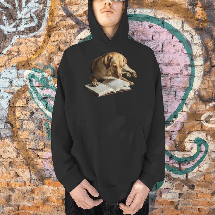 Labrador Retriever Dog Bookworm Reading Book Graphic Men Hoodie
