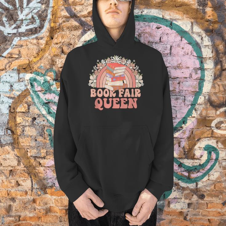Library Book Fair Queen Vibe Groovy Retro School Reading Men Hoodie
