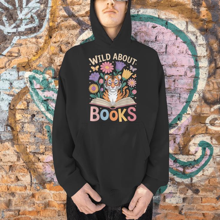 Reading Enthusiast Book Lover Tiger Cute Flowers Men Hoodie