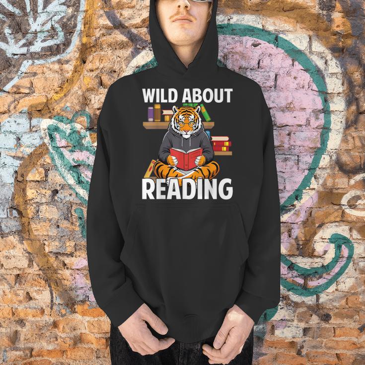 Tiger Reading Book Wearing Glasses Library Animal Men Hoodie