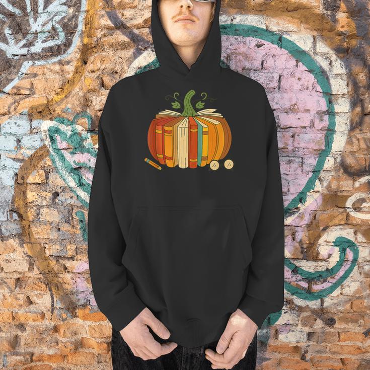 Vintage Book Pumpkin Autumn Fall Librarians Bookworm Teacher Men Hoodie