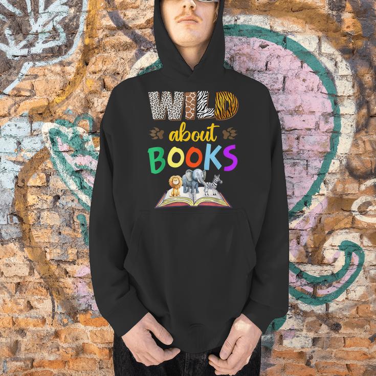 Wild About Reading Books Reader Bookworm Animals Book Lover Men Hoodie