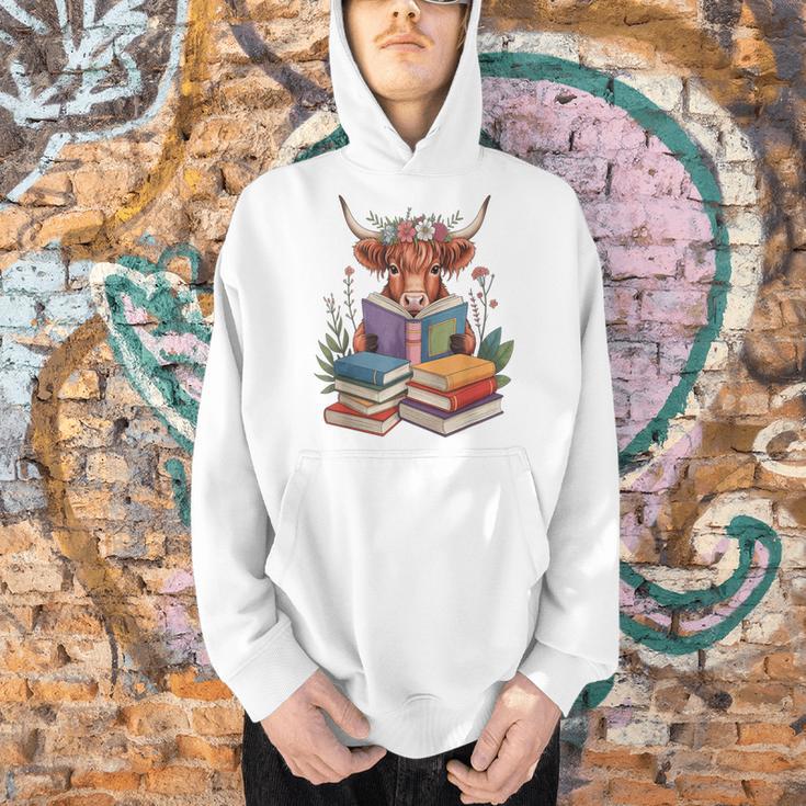 Cute Highland Cow With Book Floral Bookworm Librarian Book Men Hoodie Cute Highland Cow With Book Floral Bookworm Librarian Book Men Hoodie