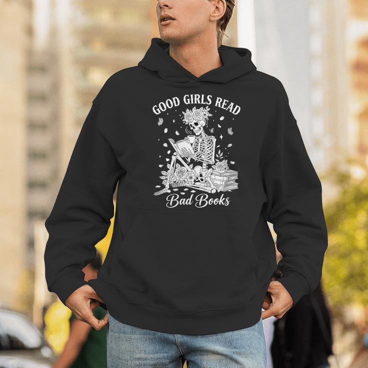 Good Girls Read Bad Books Skeleton Reading Book Halloween Men Hoodie