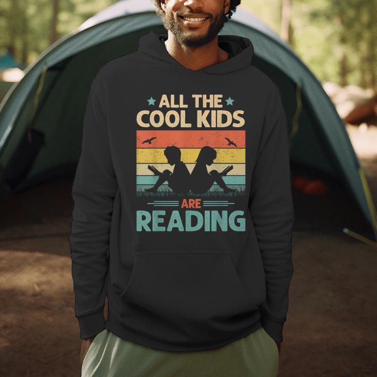 All The Cool Kids Are Reading Retro Book Lovers Reader Nerd Men Hoodie