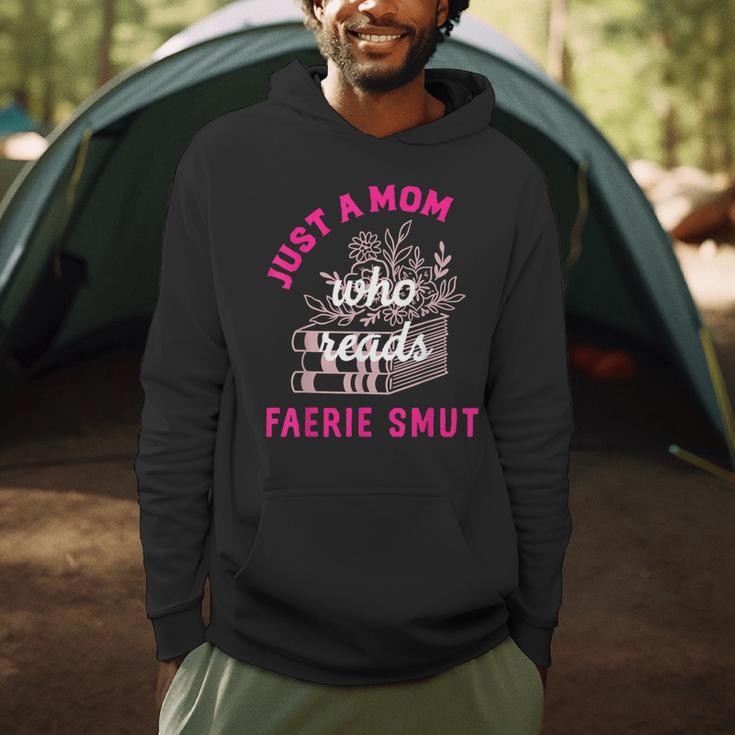 Romantasy Merch For Moms Reads Fairy Smut Spicy Book Lover Men Hoodie