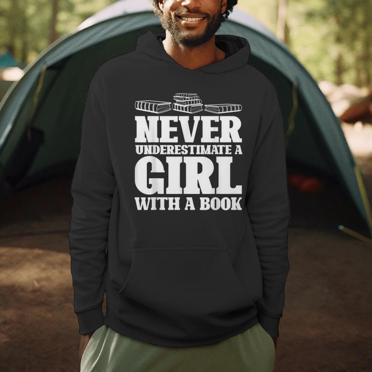 Never Underestimate a Girl With a Book Aesthetic Graphic Men Hoodie