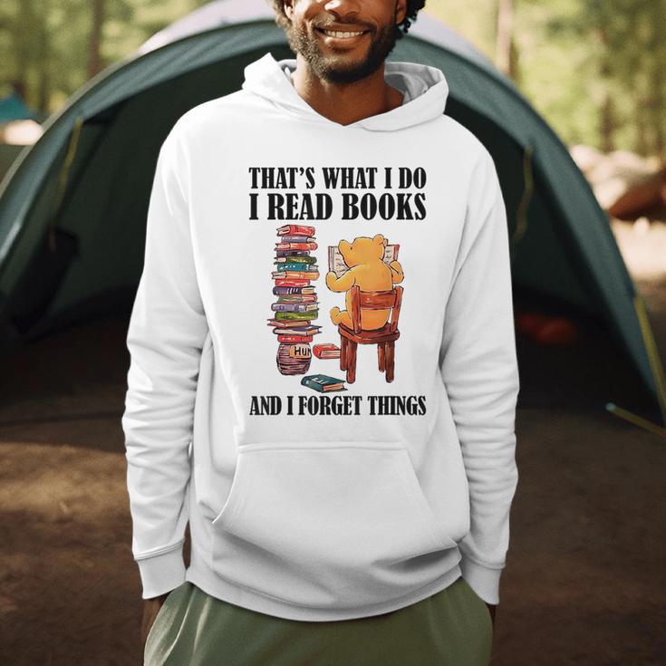 That's What I Do Read Books And I Forget Things Bear Reading Men Hoodie