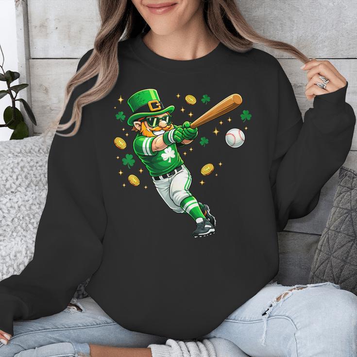 Leprechaun Play Baseball St Patrick's Day Men Kid Boys Unisex Sweatshirt Leprechaun Play Baseball St Patrick's Day Men Kid Boys Unisex Sweatshirt