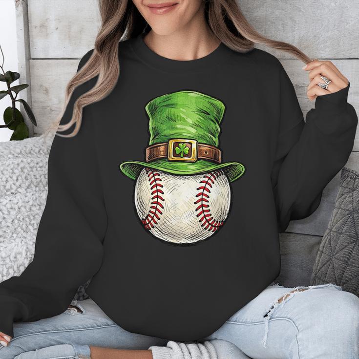 St Patricks Day Baseball Player Leprechaun Hat Men Boys Kids Unisex Sweatshirt
