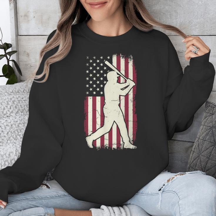 Vintage American Flag Baseball Batter Patriotic Home Run Unisex Sweatshirt Vintage American Flag Baseball Batter Patriotic Home Run Unisex Sweatshirt