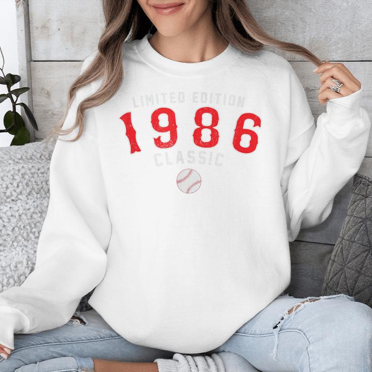 40 Year Old 1986 Classic Baseball 40th Birthday Unisex Sweatshirt 40 Year Old 1986 Classic Baseball 40th Birthday Unisex Sweatshirt