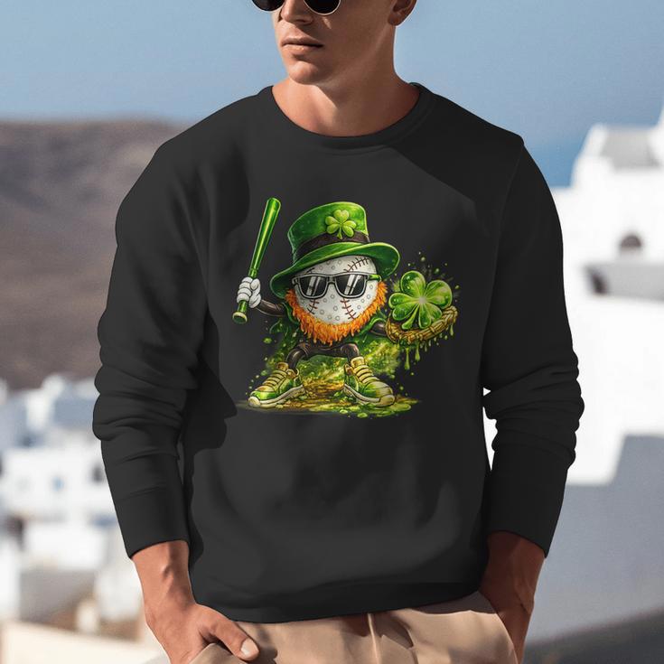 St Patrick’s Day Baseball Shamrock Player Unisex Sweatshirt St Patrick’s Day Baseball Shamrock Player Unisex Sweatshirt