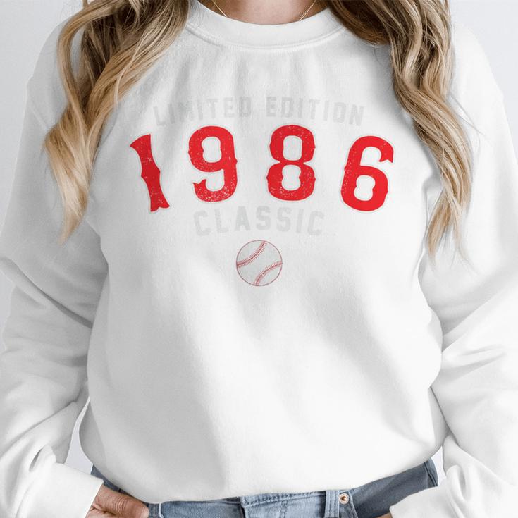 40 Year Old 1986 Classic Baseball 40th Birthday Unisex Sweatshirt 40 Year Old 1986 Classic Baseball 40th Birthday Unisex Sweatshirt