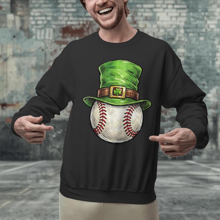 St Patricks Day Baseball Player Leprechaun Hat Men Boys Kids Unisex Sweatshirt