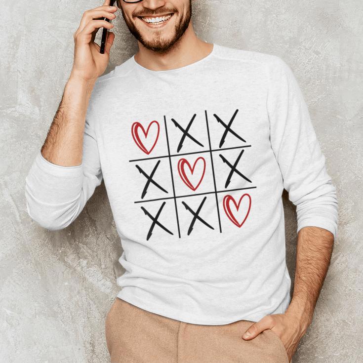 Tic Tac Toe Love Hearts Romantic Valentine Raglan Baseball Tee Unisex Long Sleeve T-Shirt Tic Tac Toe Love Hearts Romantic Valentine Raglan Baseball Tee Unisex Long Sleeve T-Shirt
