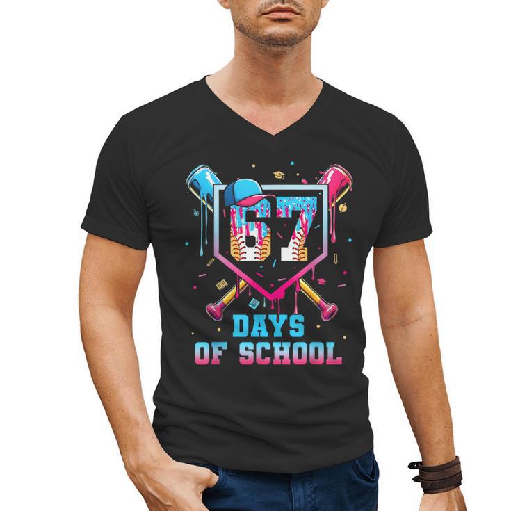 67 Days Of School 67th Day Baseball Meme Men Boys Kids Men's V-Neck T-Shirt