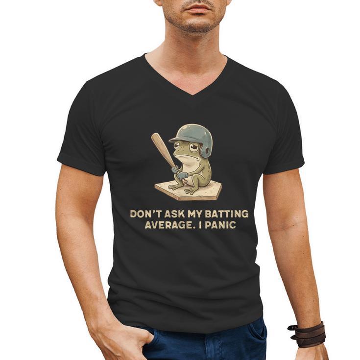 Baseball Frog Saying Batting Retro Artwork Men's V-Neck T-Shirt