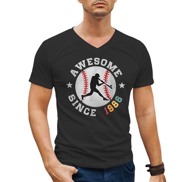 Birthday Baseball Lover 40 Years Old Awesome Since 1986 Men's V-Neck T-Shirt