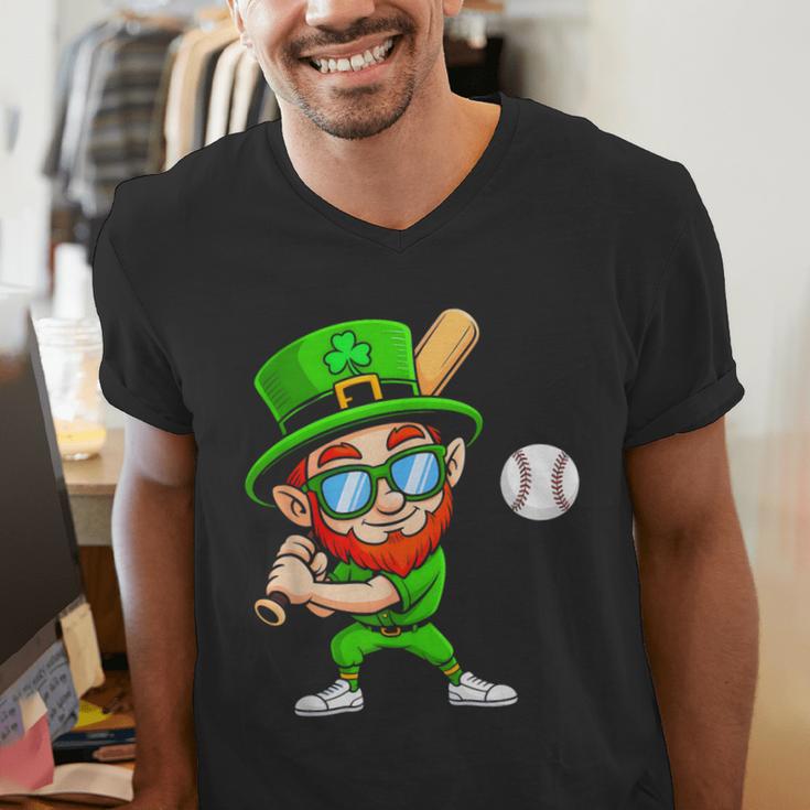Kids St Patricks Day Shirt Leprechaun Baseball Boys Men Men's V-Neck T-Shirt Kids St Patricks Day Shirt Leprechaun Baseball Boys Men Men's V-Neck T-Shirt