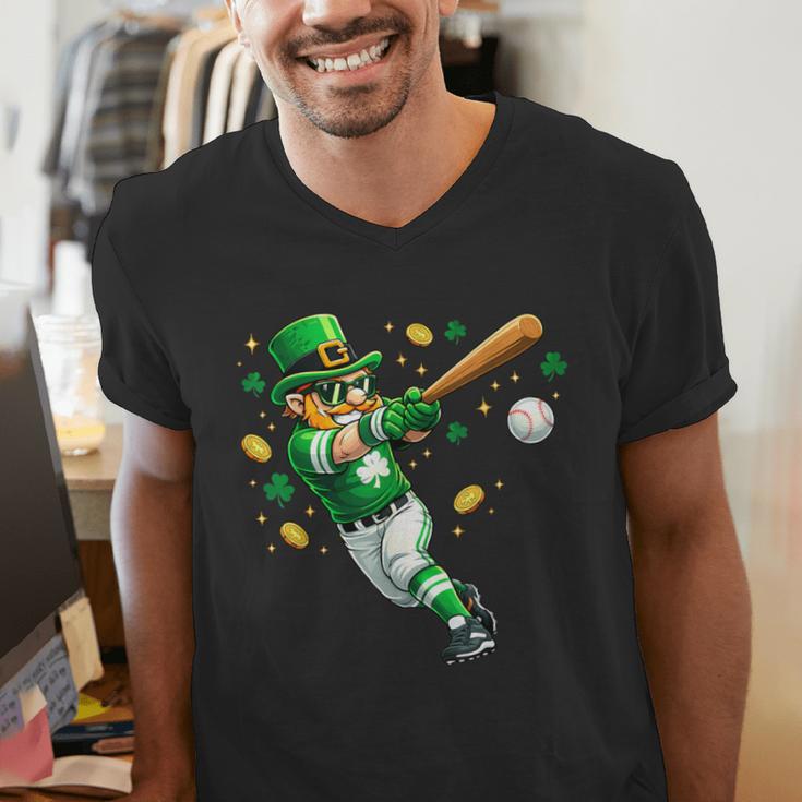 Leprechaun Play Baseball St Patrick's Day Men Kid Boys Men's V-Neck T-Shirt