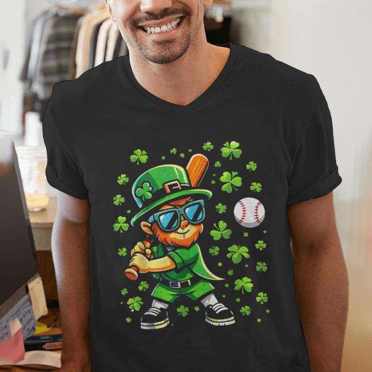 Leprechaun Playing Baseball Happy St Patricks Day Men Boys Men's V-Neck T-Shirt Leprechaun Playing Baseball Happy St Patricks Day Men Boys Men's V-Neck T-Shirt