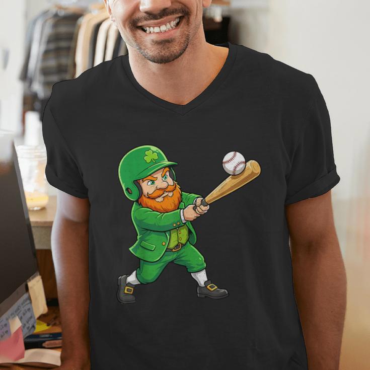 Leprechaun Playing Baseball St Patricks Day Men Boys Kids Men's V-Neck T-Shirt Leprechaun Playing Baseball St Patricks Day Men Boys Kids Men's V-Neck T-Shirt