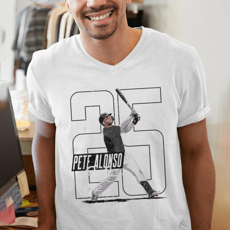 Pete Alonso Baltimore Baseball Players MLBPAL203M Men's V-Neck T-Shirt