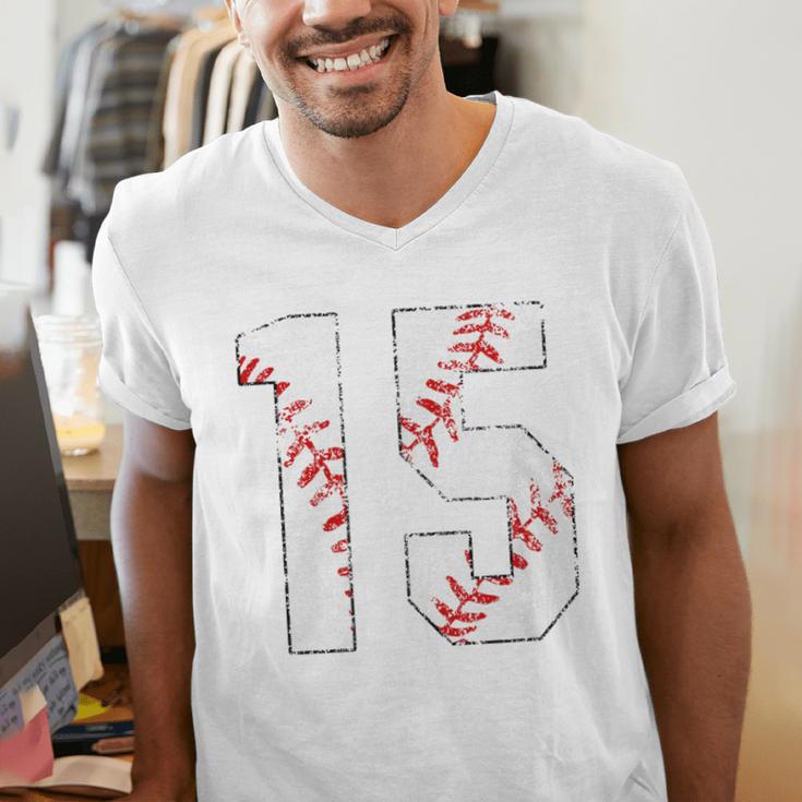 Vintage Distressed Baseball Number 15 Jersey Player Uniform Men's V-Neck T-Shirt